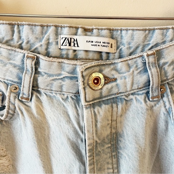 Zara Light Blue Wash High Rise Straight Leg Jeans Distressed Size 6 - Picture 4 of 7